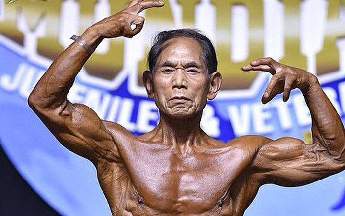 Cụ ông 81 tuổi cơ bắp cuồn cuộn như Phạm Văn Mách